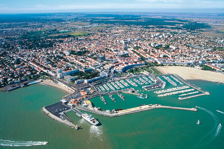 Centre partenaire à Royan – opération laser des yeux et chirurgie réfractive