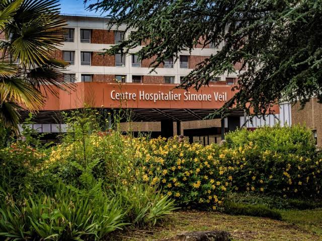 Centre Hospitalier Simone Veil de Beauvais – opération laser des yeux et chirurgie réfractive
